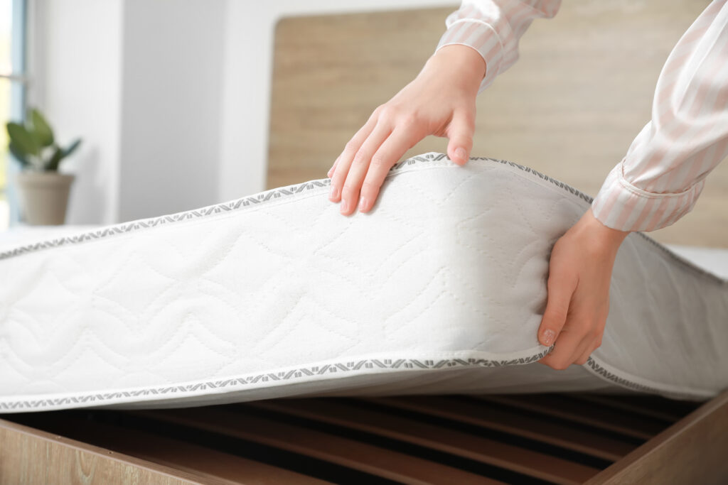 Faut il retourner son matelas en été - Literie 12