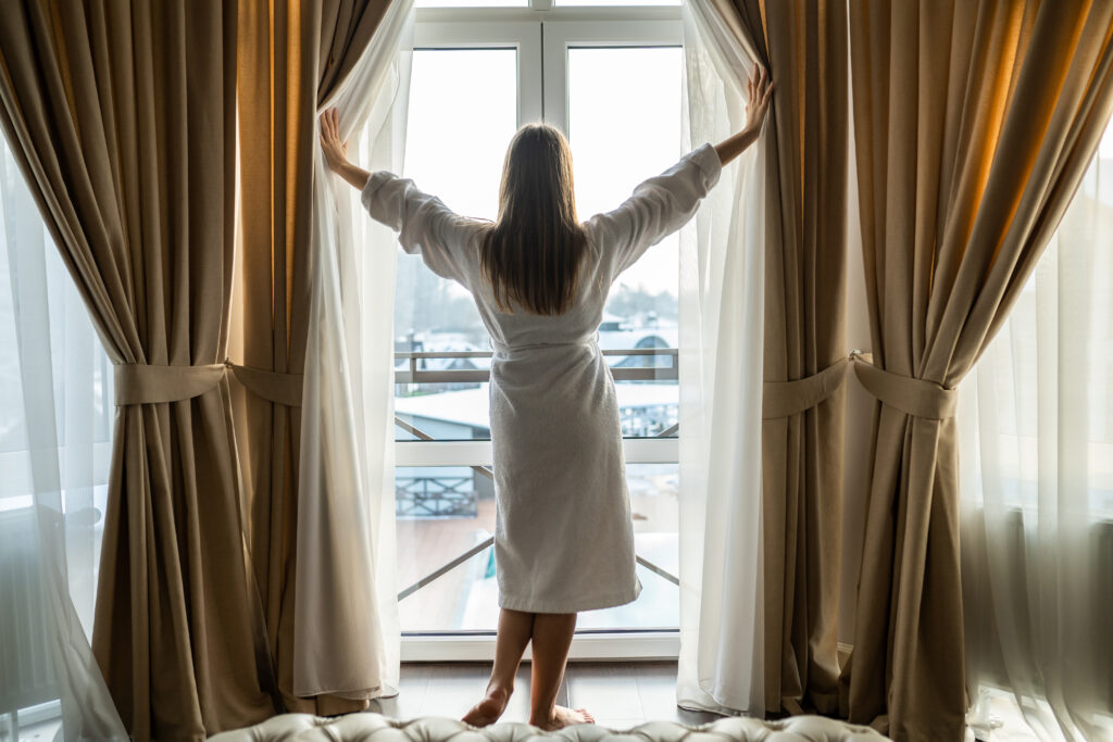 Aérer sa chambre le matin